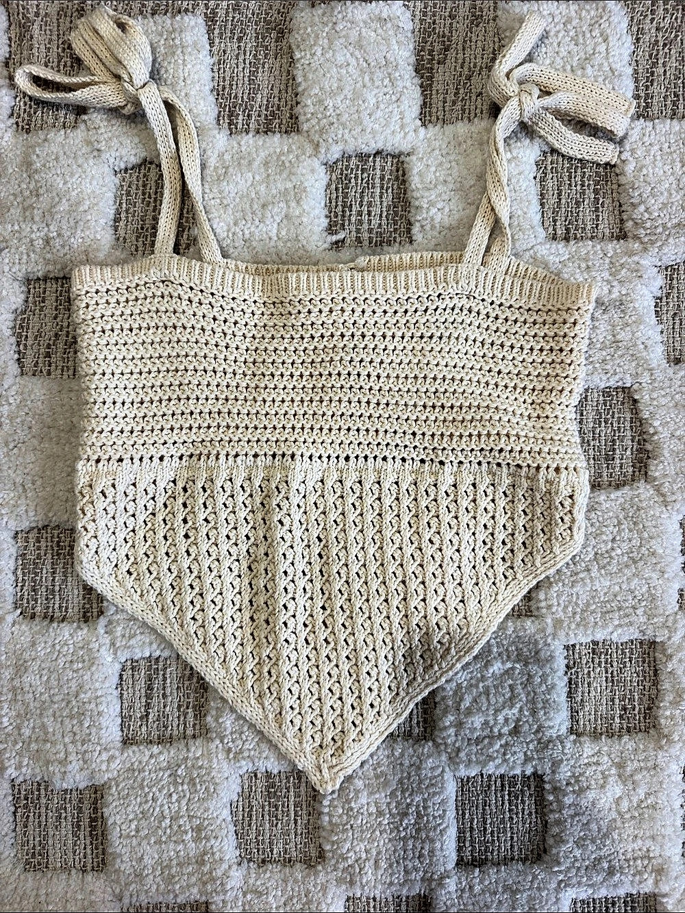Urban Outfitters Crochet Bikini Top Cream Size Small Like New